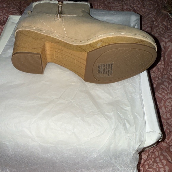 Style & Co Beige Winter Boots with Faux Fur - Picture 4 of 5